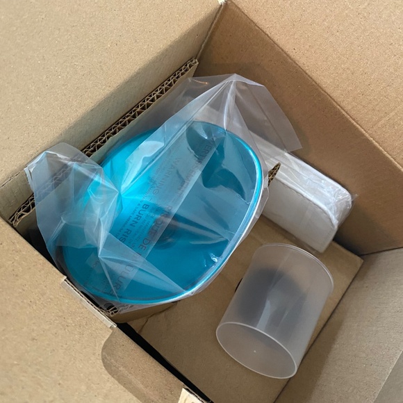 Ionic NanoSteamer- 3in1: Facial Steamer, Towel Warmer, Humidifier - Picture 2 of 2